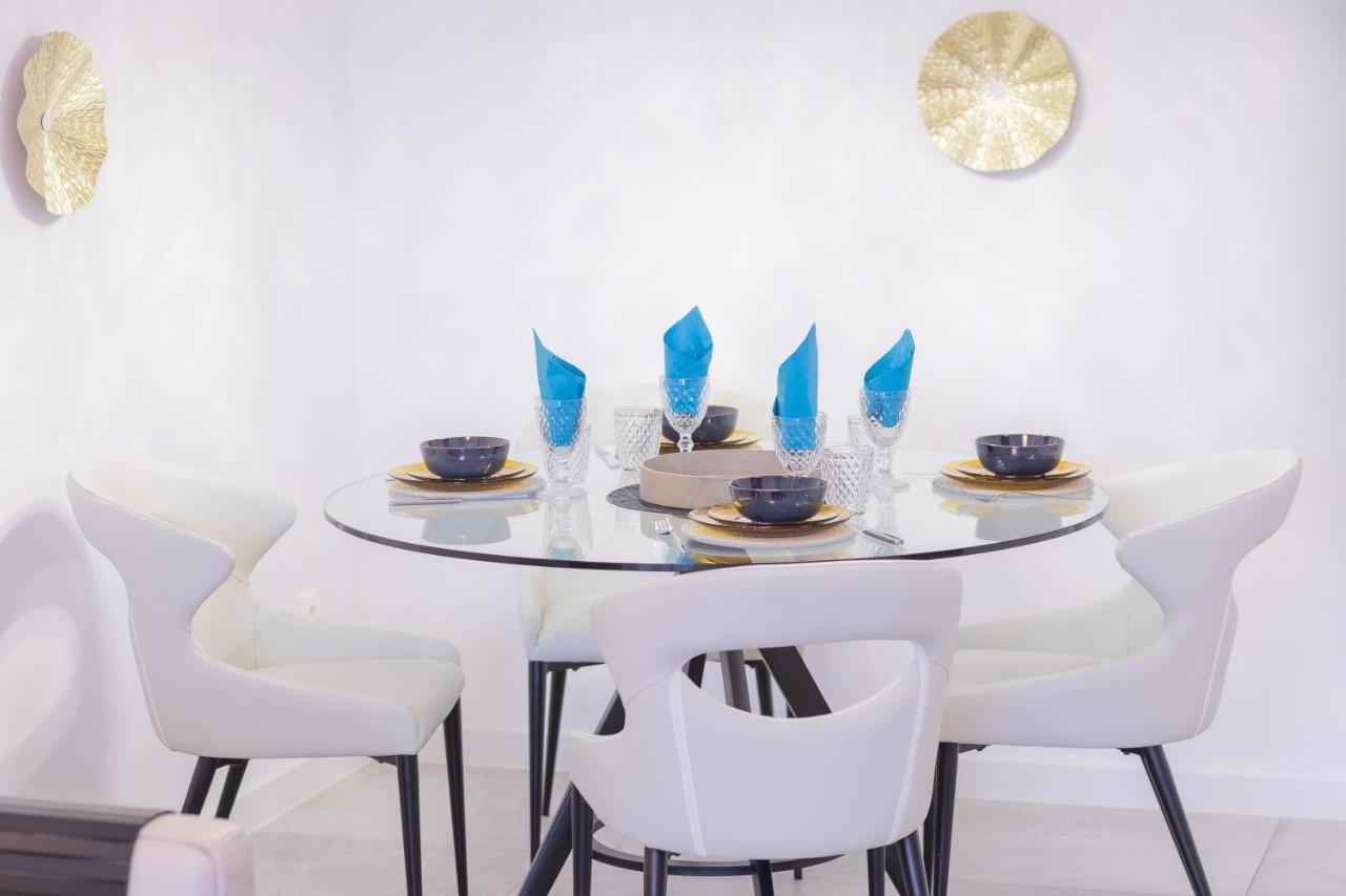 Marbella Luxury Brand New 2-Bedroom Apartment, 3 Min Walk To The Beach! Kültér fotó