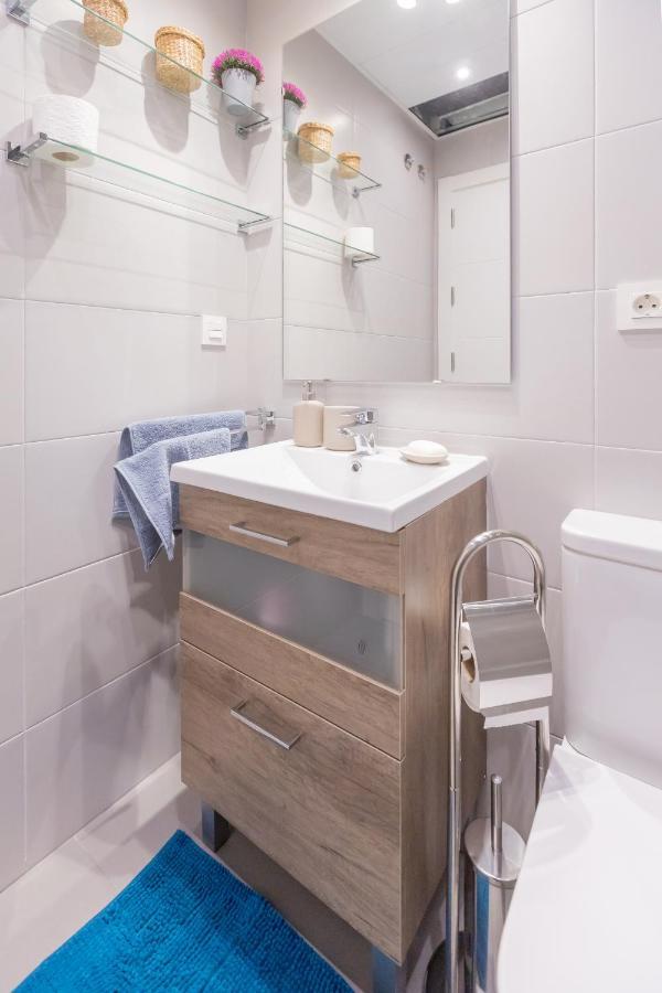 Marbella Luxury Brand New 2-Bedroom Apartment, 3 Min Walk To The Beach! Kültér fotó